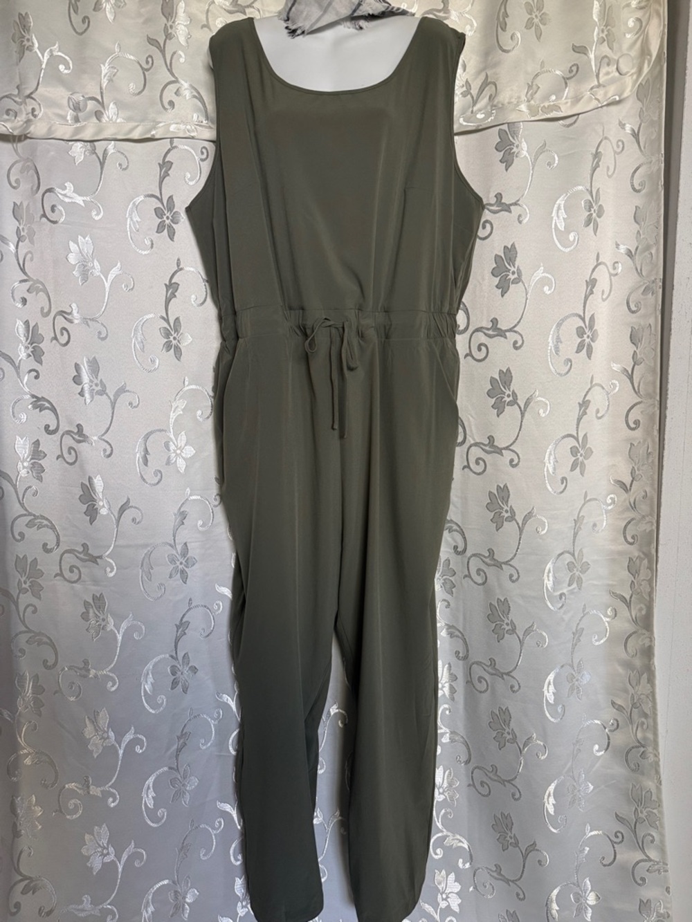 👍New Meta Activewear Sleeveless Olive Green Drawstring Jumpsuit 2X plus size